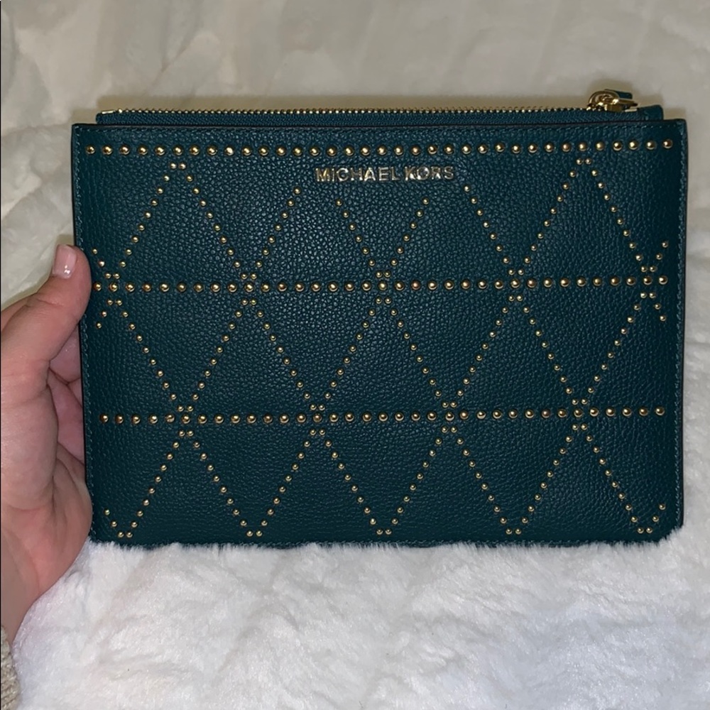 NWT Michael Kors wristlet - Picture 2 of 4